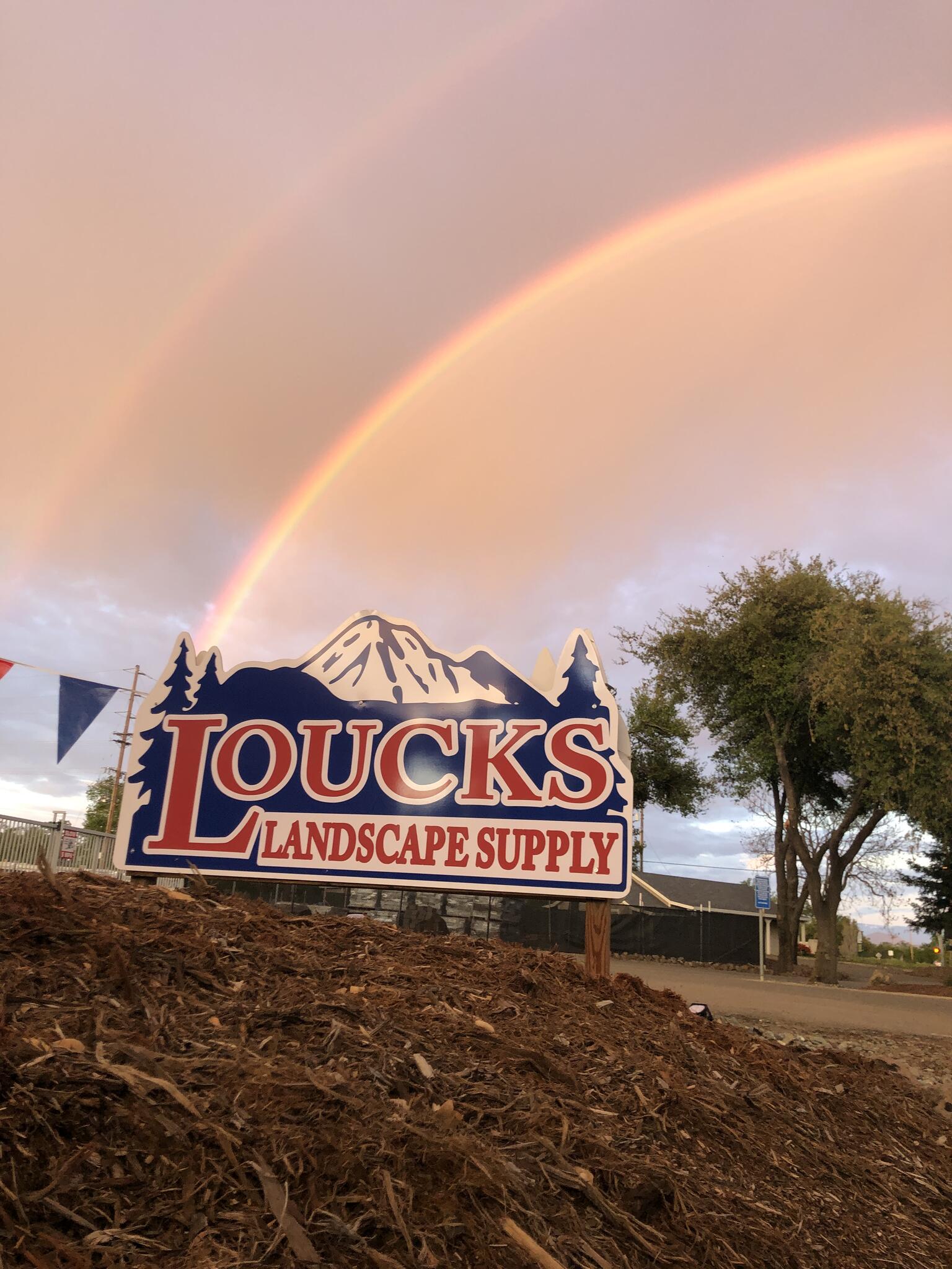 amigo landscape supply redding ca on Loucks Landscape Supply 4 Recommendations Redding Ca