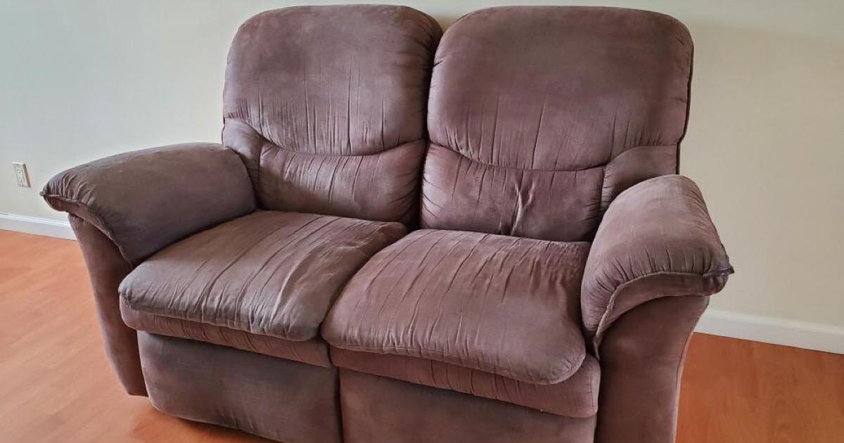 Free · Couches — Nextdoor