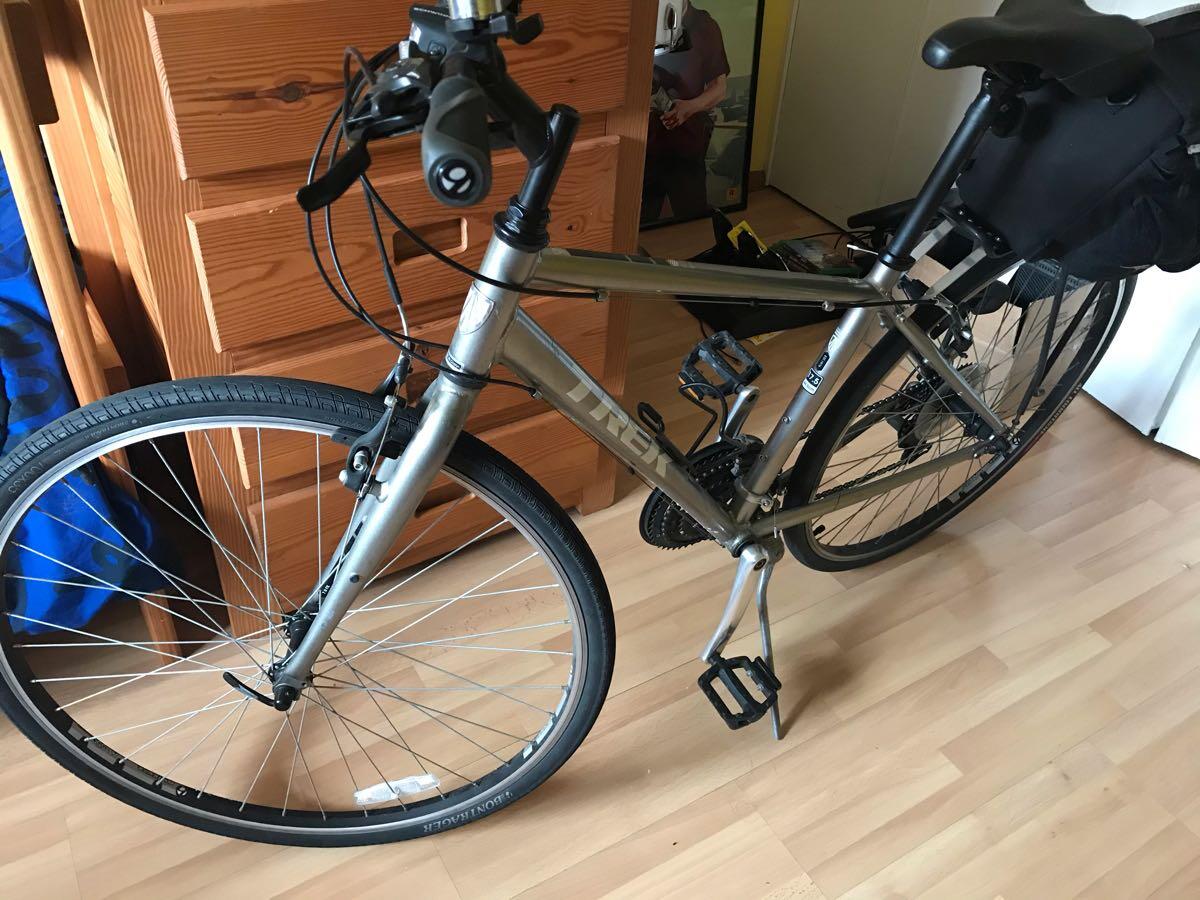 trek 21 speed hybrid bike