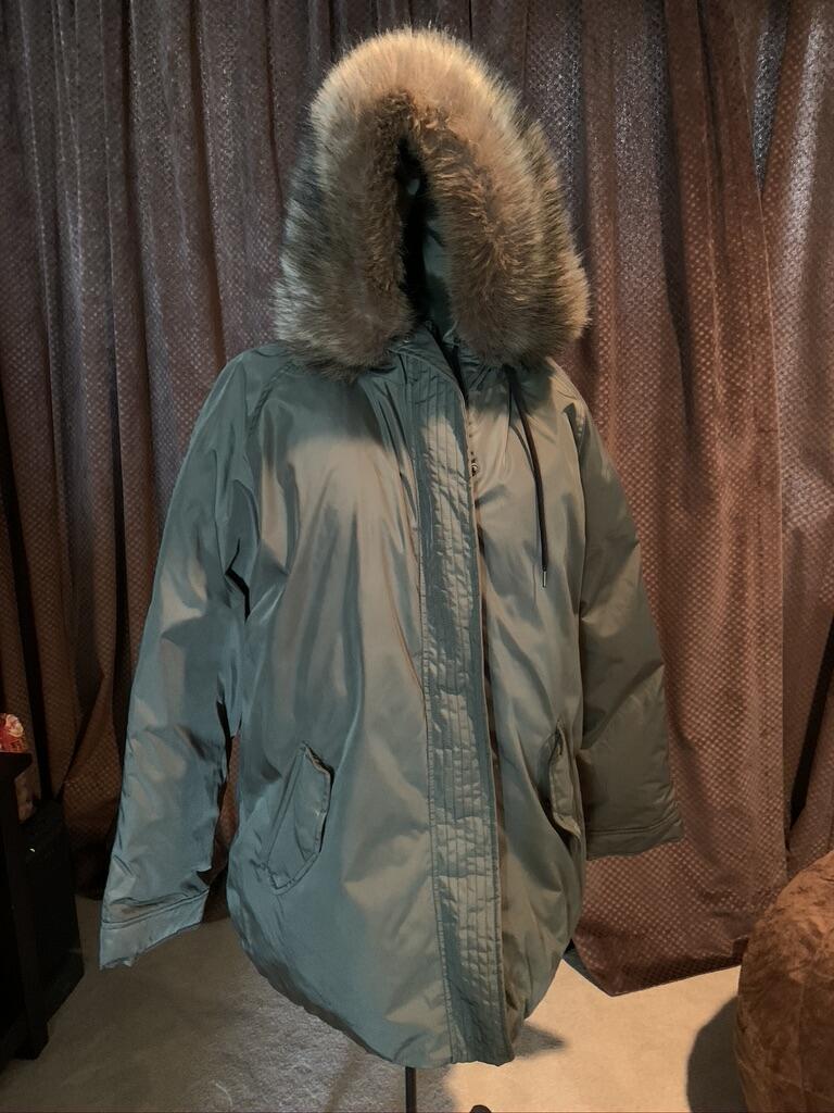 old navy green jacket with fur