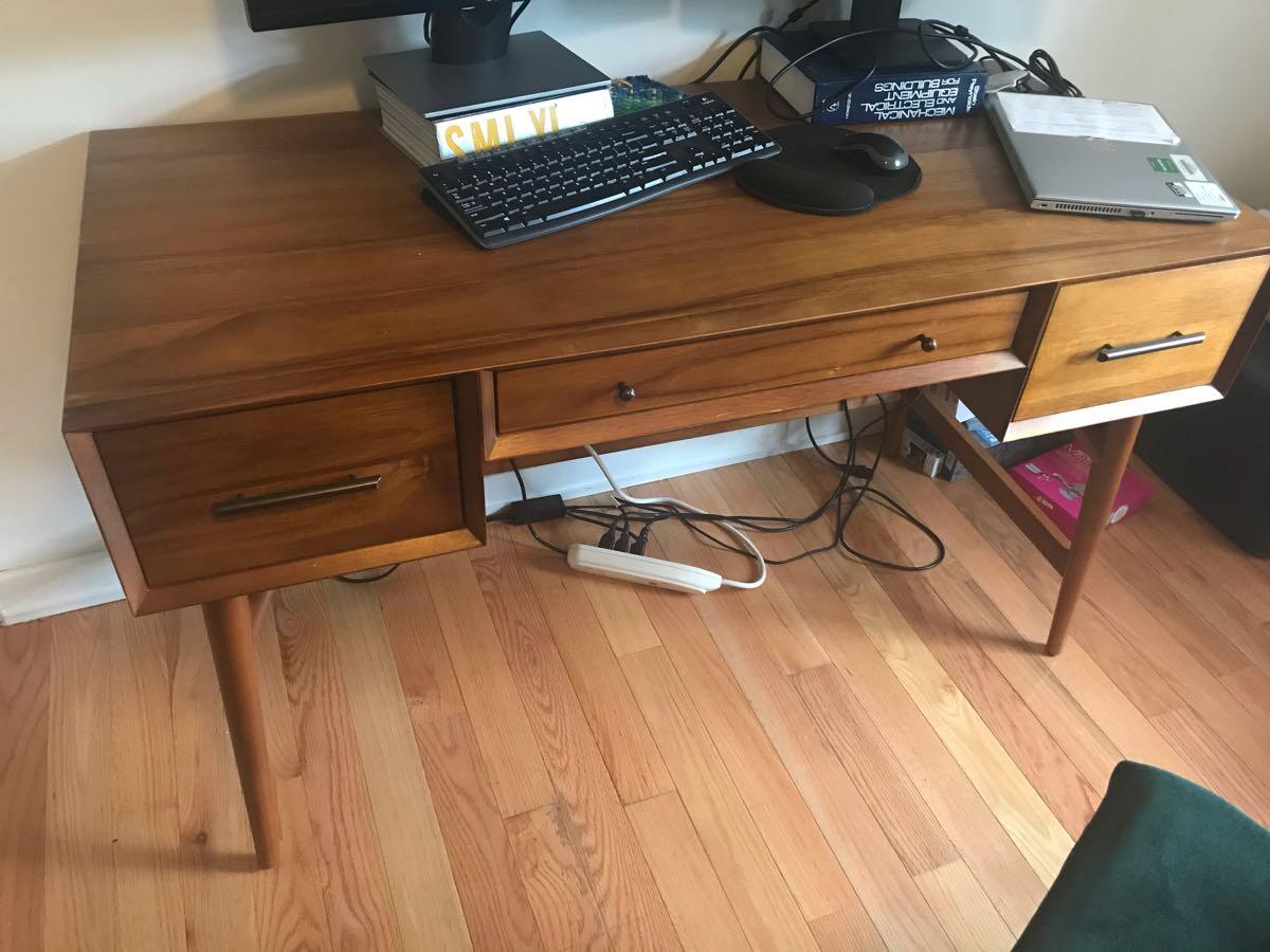 280 West Elm Mid Century Desk Acorn For Sale Free Nextdoor