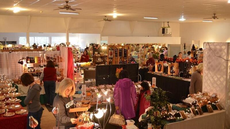 Nov 5 · Pickering Barn Christmas Craft Show &amp; Vintage/Antique Show — Nextdoor