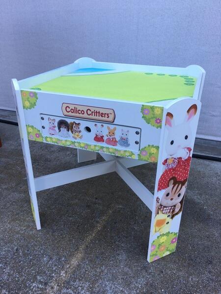 calico critters play table