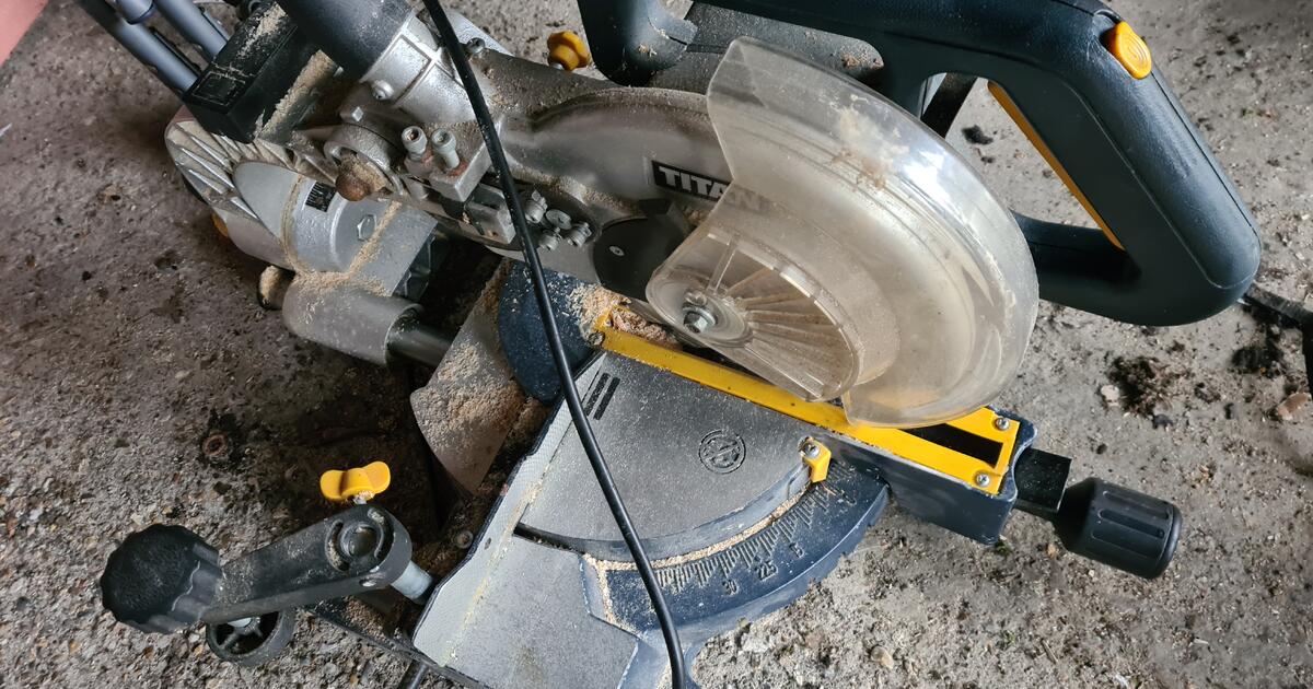 Titan chop saw for £15 in Witnesham, England Finds — Nextdoor