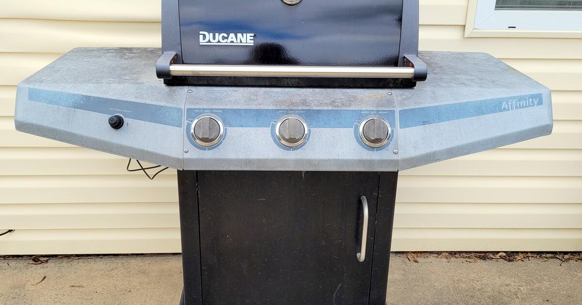 Ducane Affinity 3100 Black Propane 3-Burner Gas Grill BBQ for $20 in ...