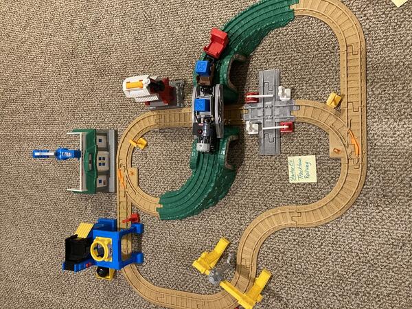 geo track train set