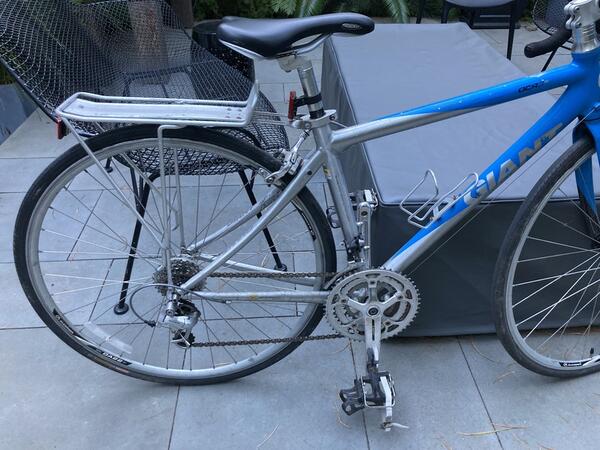 400 Women S Giant Ocr 3 W Road Bike Bicycle Silver Blue 400 For Sale Free Nextdoor