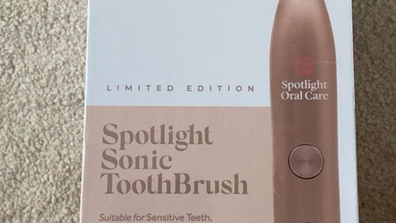 spotlight oral care electric toothbrush
