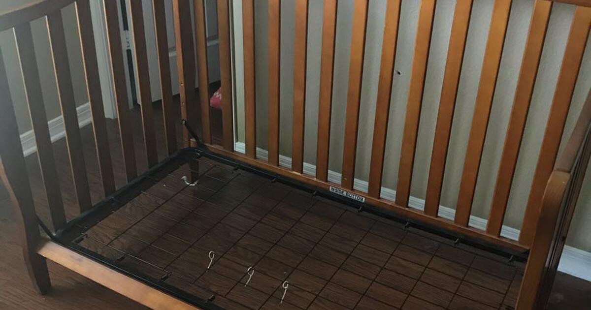 $20 · Wood toddler bed — Nextdoor