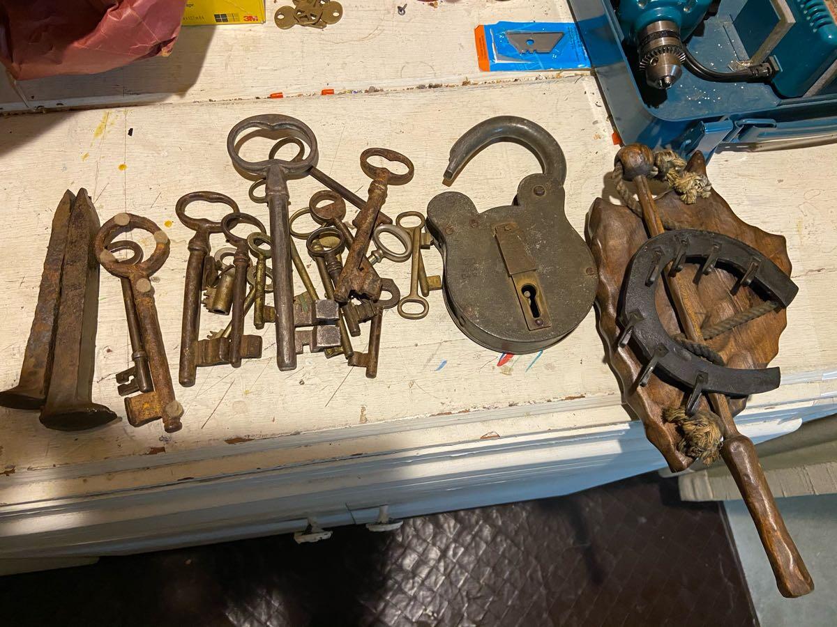 Vintage Keys, Lock, Wall-Mounted Key holder