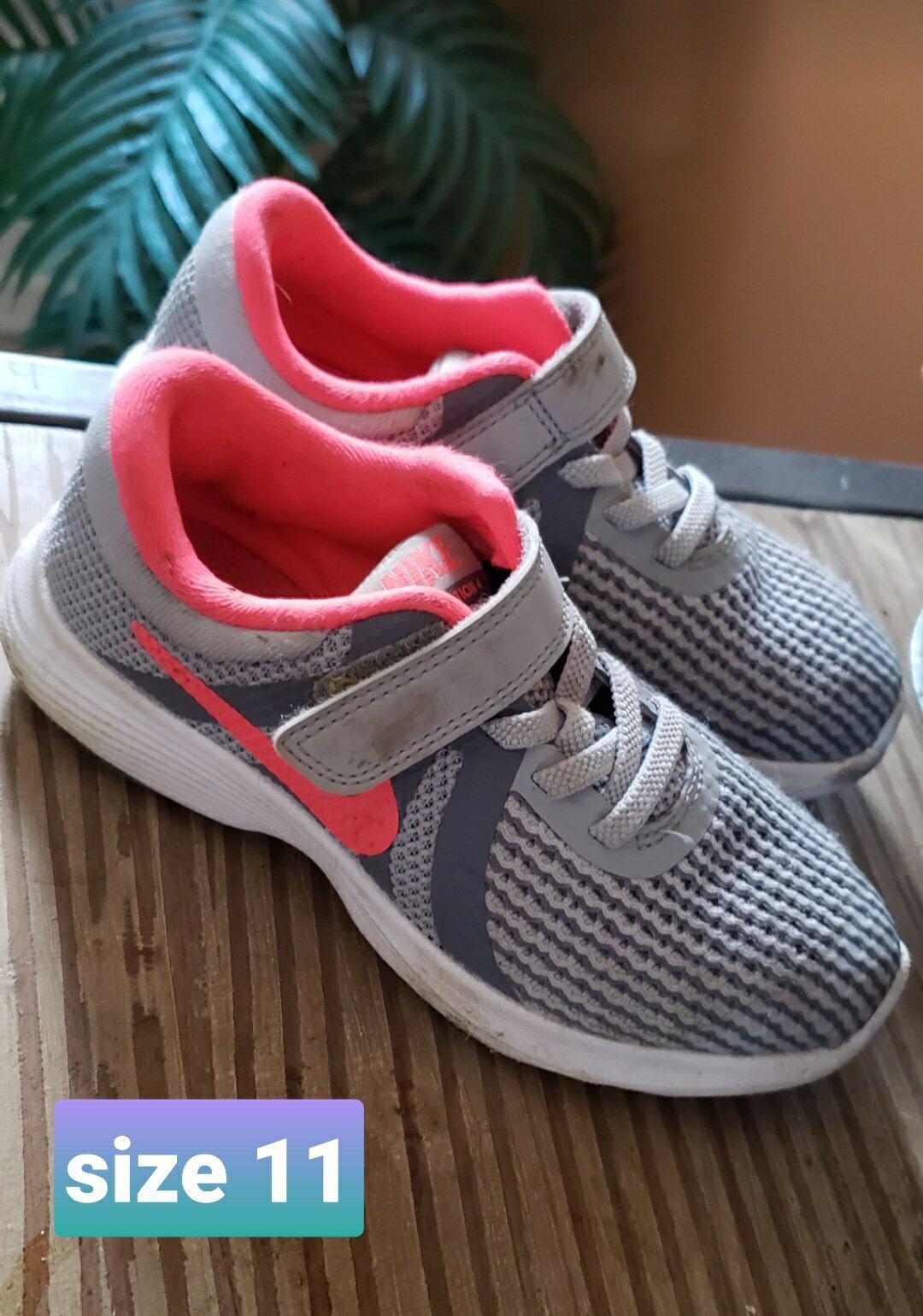 girls nike size 11