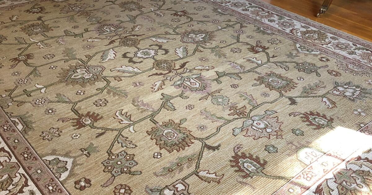 125 · Pottery Barn 8x10' wool handmade rug neutral colors