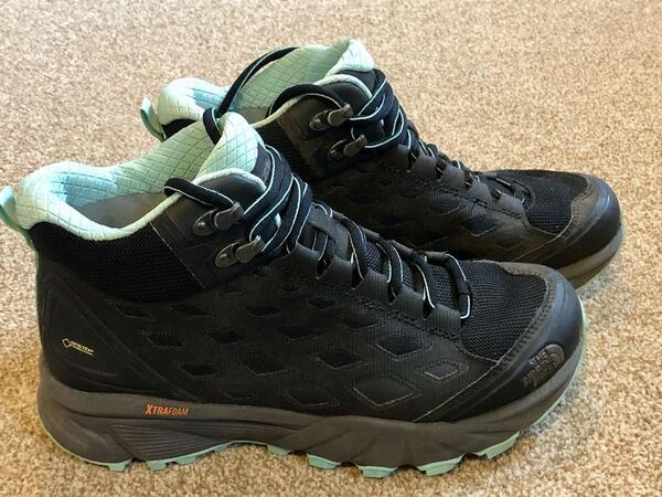 The North Face Women S Walking Boots Size 6 For Sale Free Nextdoor