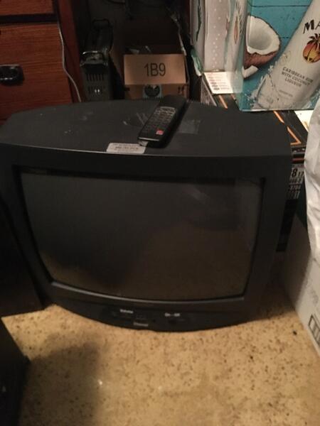 Free Free Old Tv Vintage Gaming Tube Tv Bedroom Sized For Sale Free Nextdoor