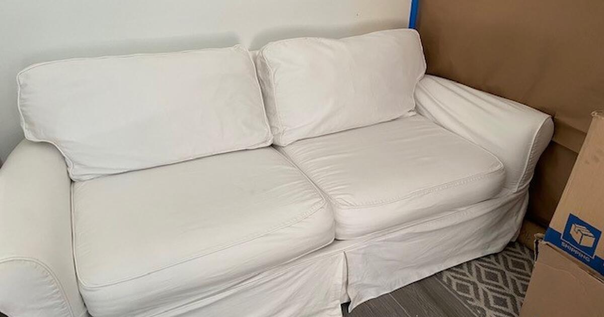 Rooms To Go White Couch for 100 in Melbourne, FL Finds — Nextdoor