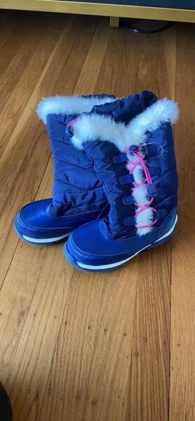 kids snow boots size 10