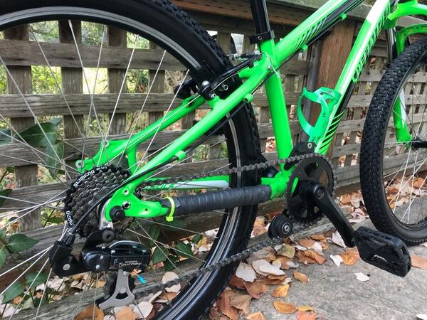 specialized hotrock green