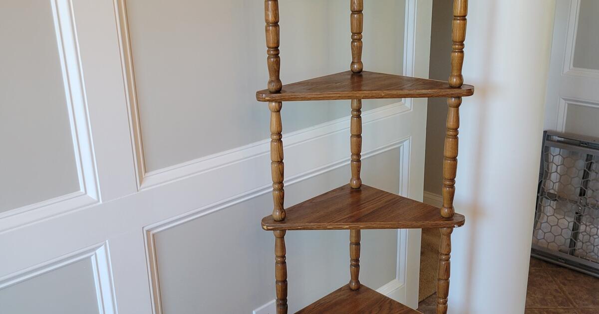 Vintage wood 5 tier Corner Shelf with spindle legs for 40 in Dacula