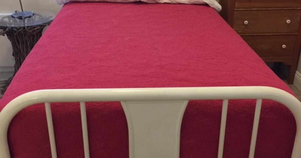 Antique 3/4 bed and mattresses for 150 in Cave Creek, AZ Finds