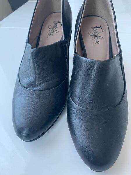 footglove wider fit