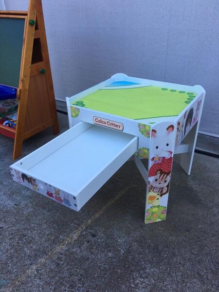 calico critters play table